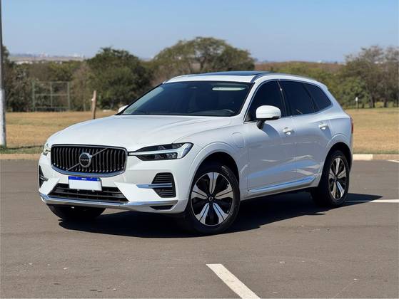 VOLVO XC60 2.0 T8 RECHARGE PLUS AWD GEARTRONIC